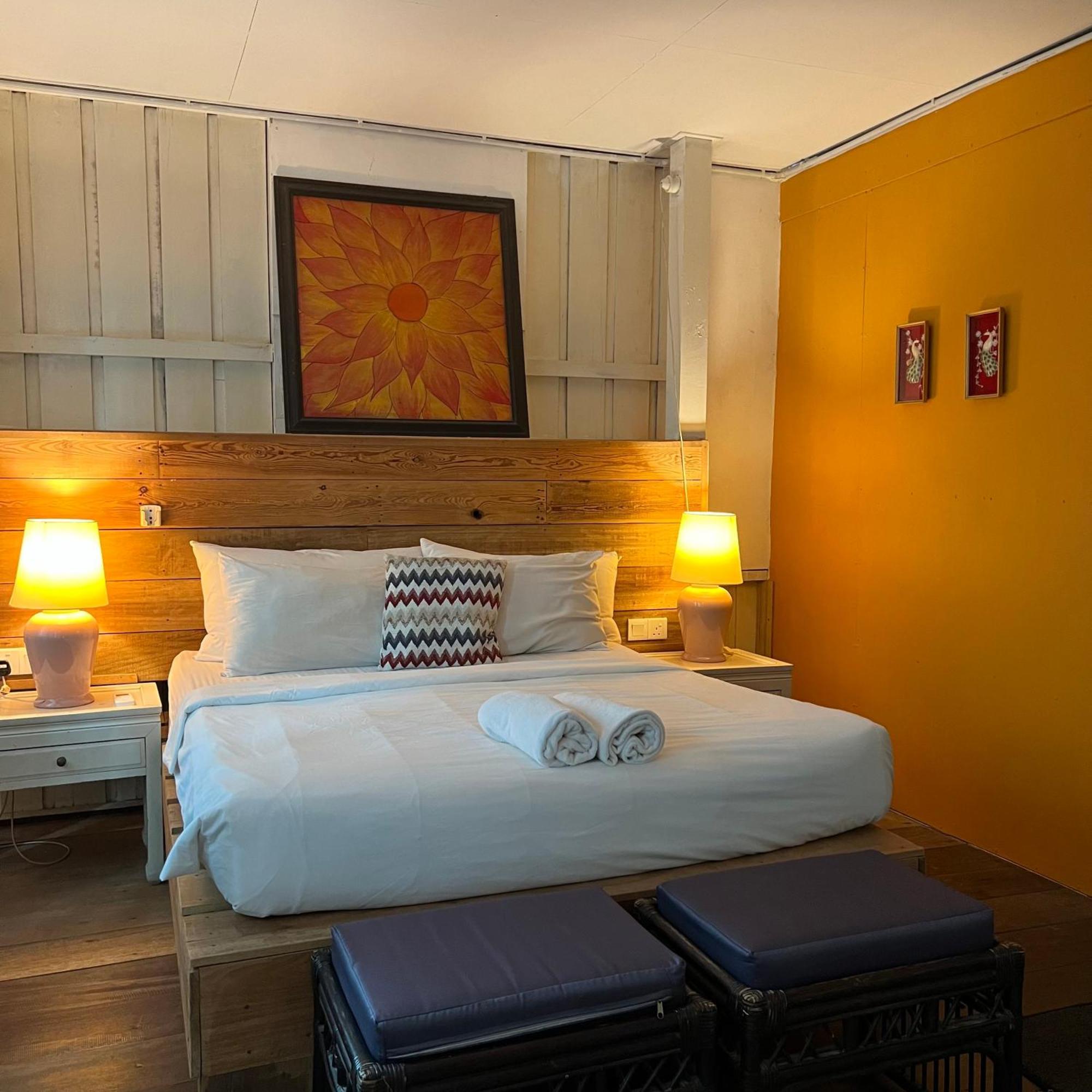 Kutum'S Wooden House - Private Pool, Breakfast & Cafe Villa Langkawi Bagian luar foto